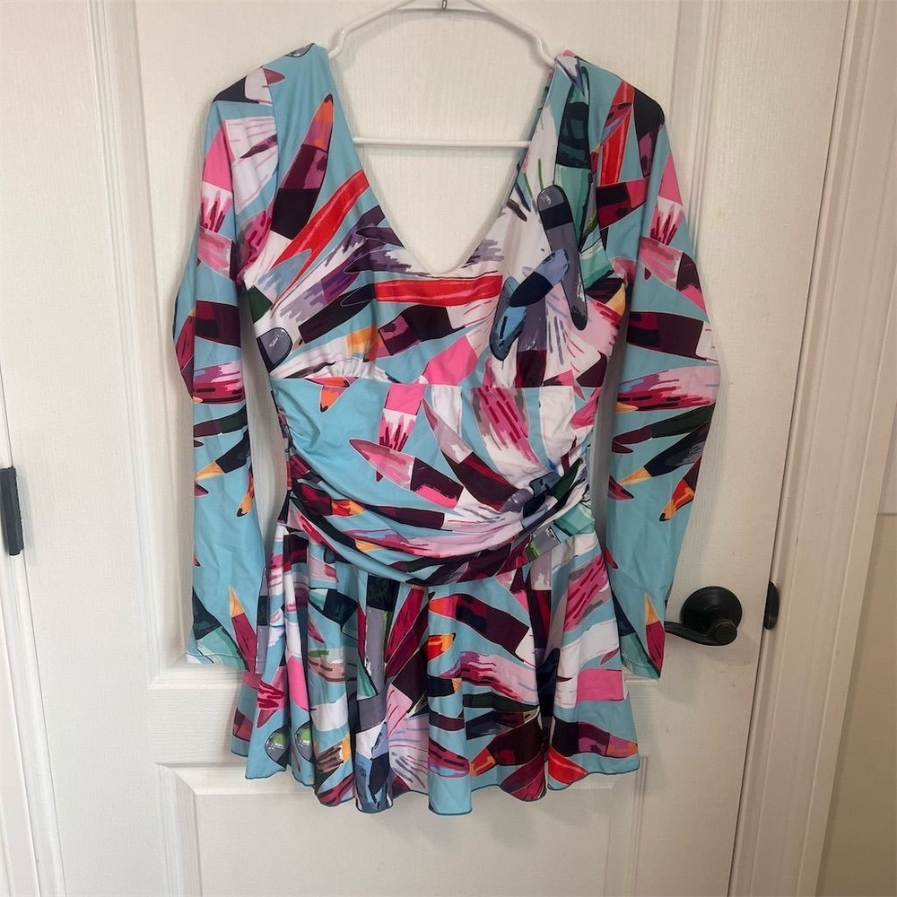 Women's Multicolor Abstract Print One-Piece Swimwear Size Medium‎ NWOT